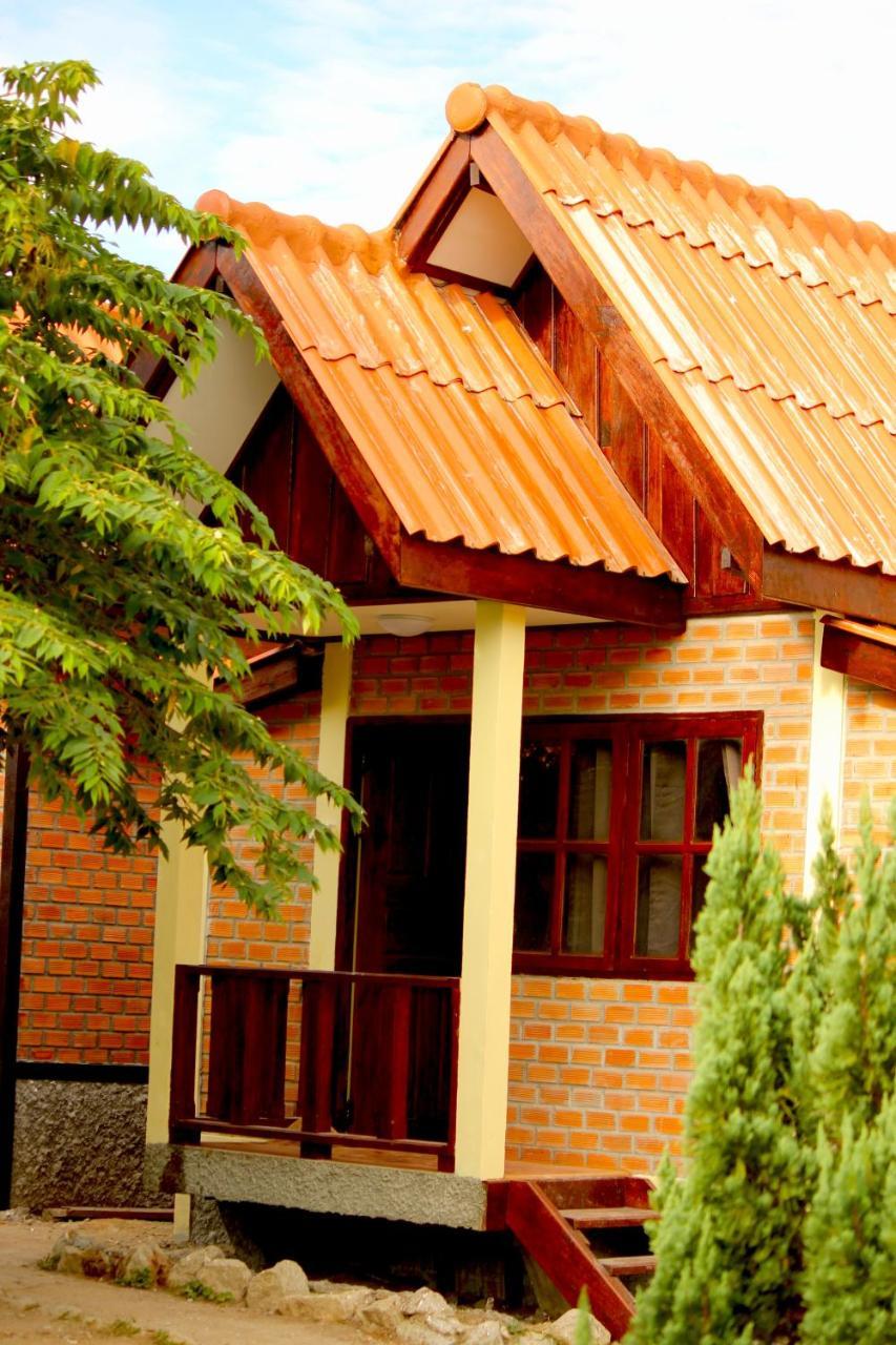 Sabaidee Guesthouse & Restaurant Nam Theun Exterior foto